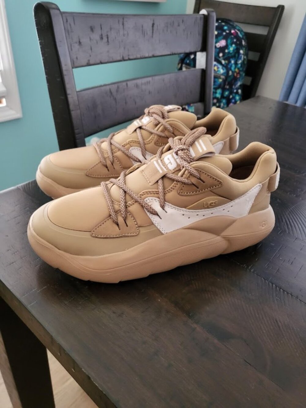 UGG Women's LA Cloud Lace Sneakers W10 in the Sand/White